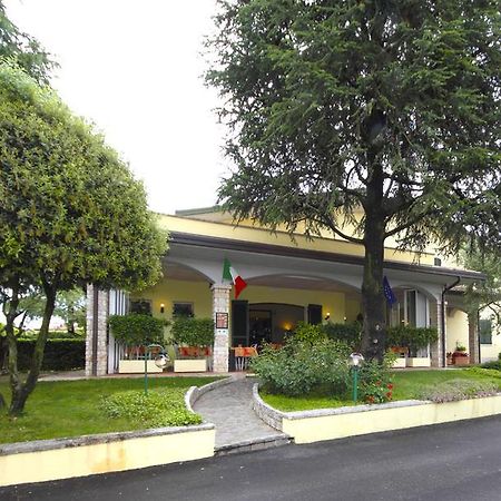 Albergo La Quiete ديسينسانو ديل غاردا المظهر الخارجي الصورة